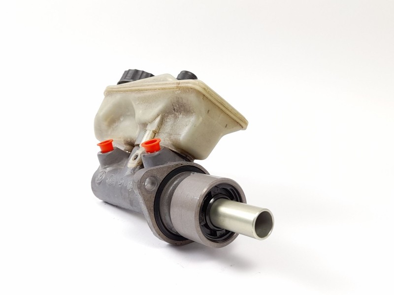 Recambio de bomba freno para volkswagen polo berlina (6n1) 1.9 diesel referencia OEM IAM 21025599  
