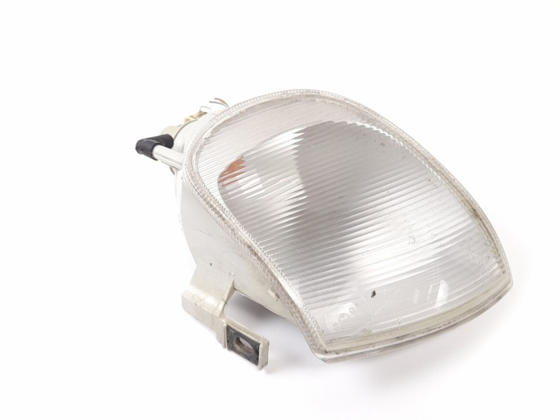 Recambio de piloto delantero izquierdo para volkswagen polo berlina (6n1) 1.9 diesel referencia OEM IAM 962831  