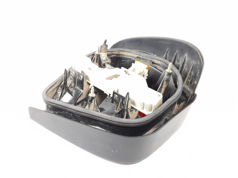 Recambio de piloto trasero derecho para volkswagen polo berlina (6n1) 1.9 diesel referencia OEM IAM 962566  