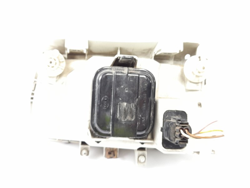 Recambio de faro derecho para volkswagen polo berlina (6n1) 1.9 diesel referencia OEM IAM 96249600  