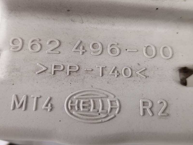 Recambio de faro derecho para volkswagen polo berlina (6n1) 1.9 diesel referencia OEM IAM 96249600  