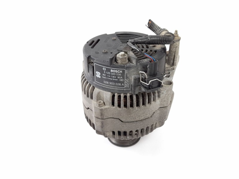 Recambio de alternador para volkswagen polo berlina (6n1) 1.9 diesel referencia OEM IAM 0123320036 028903026A 