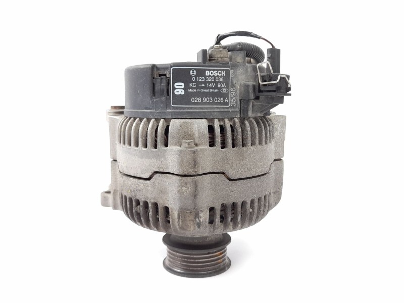 Recambio de alternador para volkswagen polo berlina (6n1) 1.9 diesel referencia OEM IAM 0123320036 028903026A 