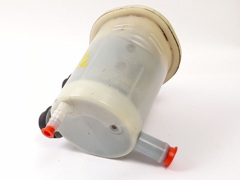 Recambio de deposito servo para ford fiesta iv (ja_, jb_) 1.8 di referencia OEM IAM XS613R700AD  