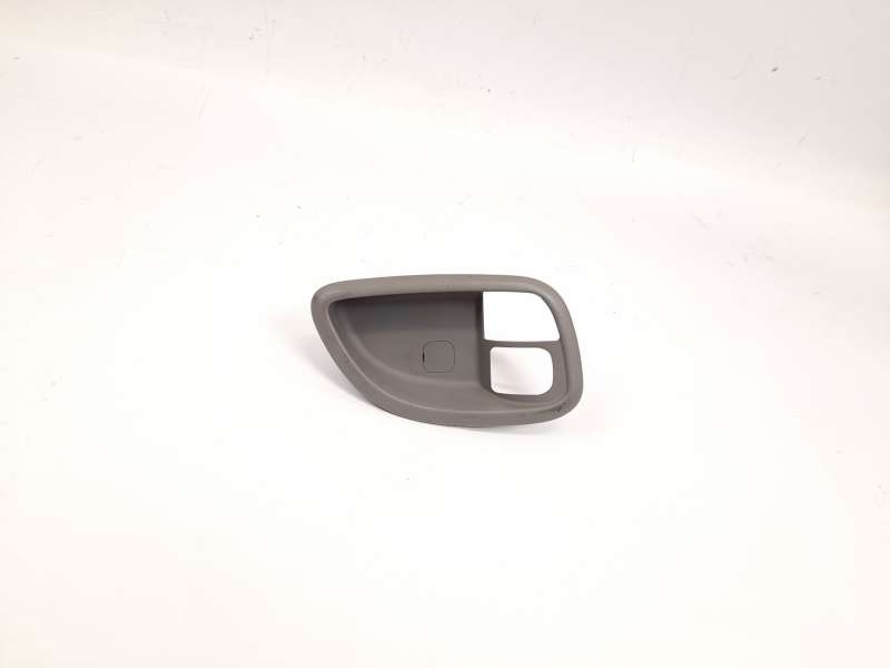 MOLDURA 826111D000 