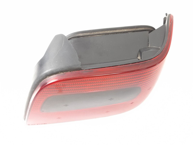 Recambio de piloto trasero derecho para citroen xsara (n1) 1.9 d referencia OEM IAM 2534D  