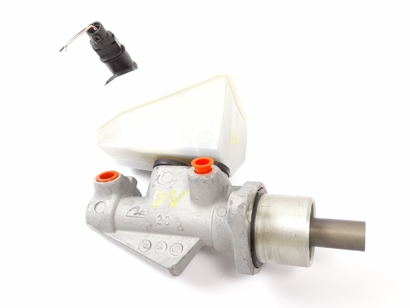Recambio de bomba freno para renault clio ii fase i (b/cbo) 1.2 referencia OEM IAM 7700417649  