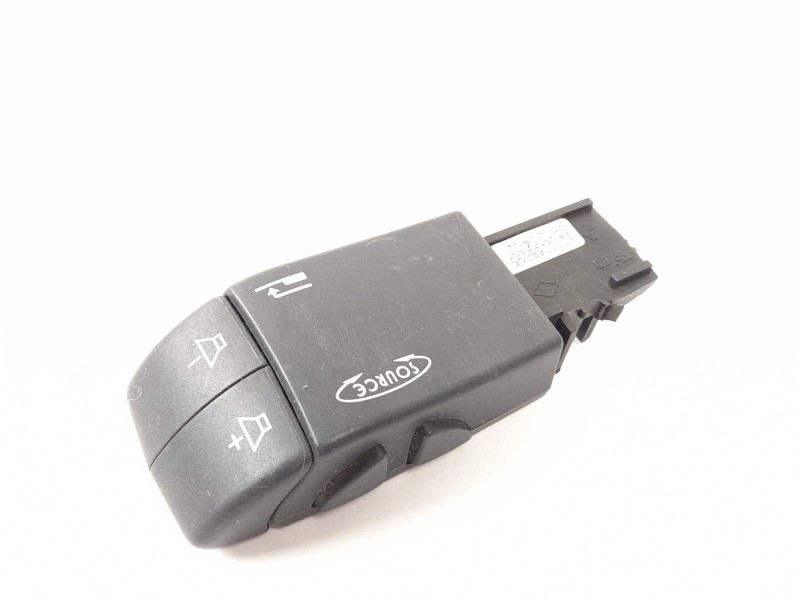 Recambio de mando multifuncion para renault clio ii fase i (b/cbo) 1.2 referencia OEM IAM 8200058695  