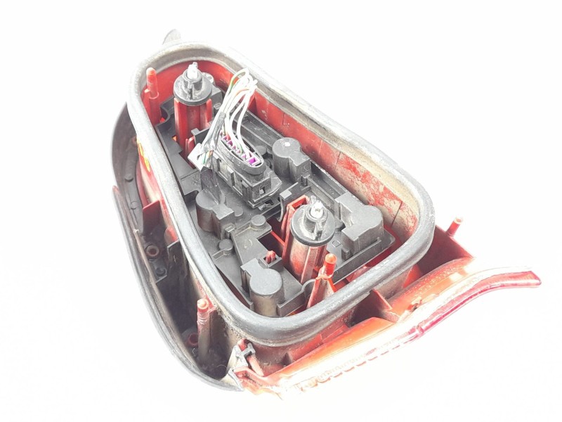 Recambio de piloto trasero derecho para peugeot 106 (s1) 1.5 d referencia OEM IAM 2274D  