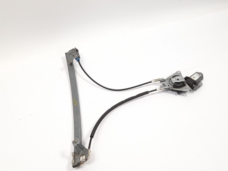 Recambio de elevalunas delantero derecho para peugeot 106 (s1) 1.5 d referencia OEM IAM 111048  