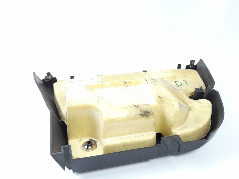Recambio de molduras delanteras para peugeot 106 (s1) 1.5 d referencia OEM IAM 9623028977 9624087680 