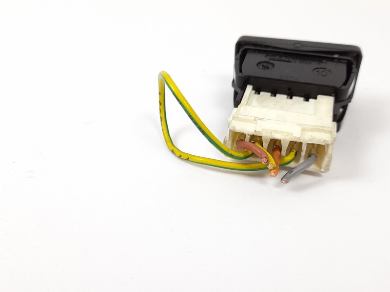 Recambio de mando elevalunas delantero izquierdo para peugeot 106 (s1) 1.5 d referencia OEM IAM 22681  