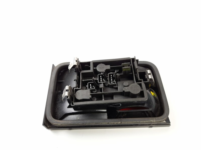 Recambio de piloto trasero derecho para citroen xantia berlina 2.0 hdi sx referencia OEM IAM   