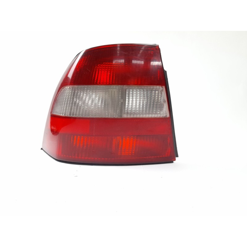 Recambio de piloto trasero izquierdo para opel vectra b (j96) 2.0 dti 16v (f19) referencia OEM IAM 37370748  