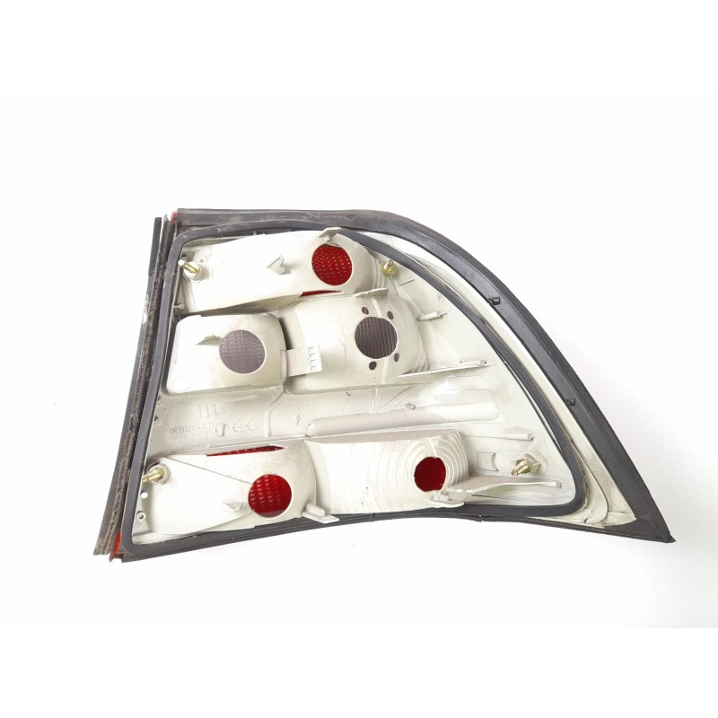 Recambio de piloto trasero izquierdo para opel vectra b (j96) 2.0 dti 16v (f19) referencia OEM IAM 37370748  