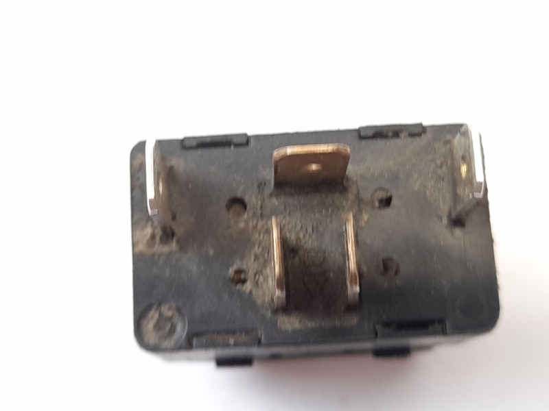 Recambio de mando elevalunas trasero derecho para audi a4 b5 (8d2) 1.9 tdi referencia OEM IAM 4D095985501C  