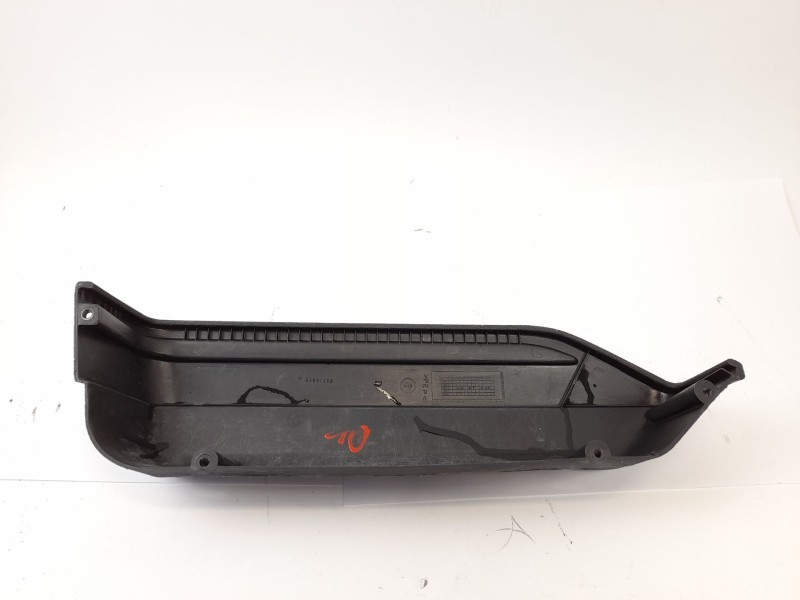 Recambio de moldura para peugeot 205 ii (20a/c) 1.9 diesel referencia OEM IAM   