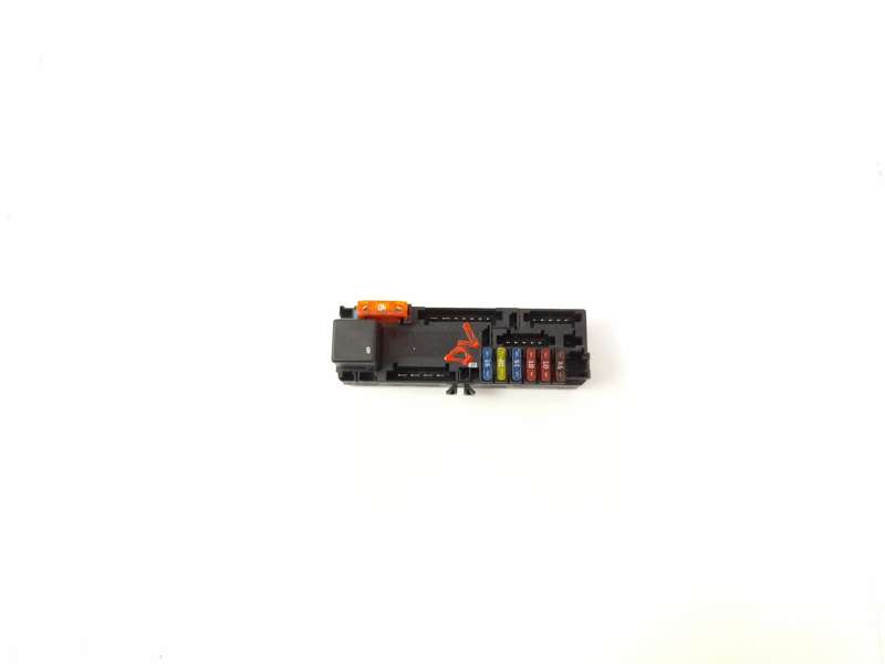 CAJA RELES / FUSIBLES A0005400072 