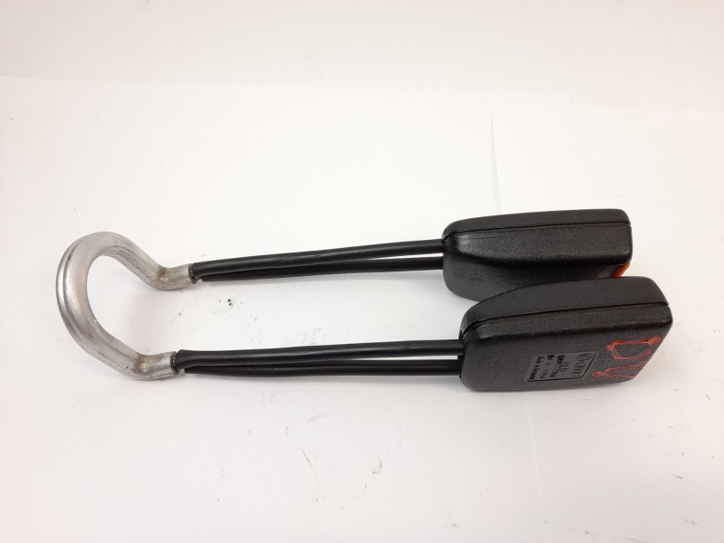 Recambio de enganche cinturon seguridad trasero central para volkswagen golf iii (1h1) 1.9 tdi referencia OEM IAM 1H0857739A  