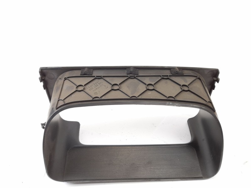 Recambio de moldura para volkswagen golf iii (1h1) 1.9 tdi referencia OEM IAM 1H6857059  