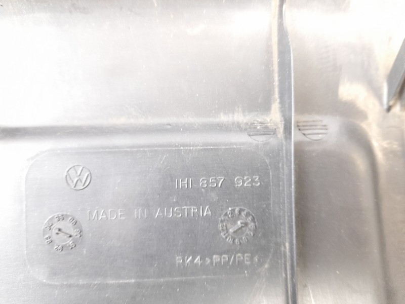 Recambio de salpicadero para volkswagen golf iii (1h1) 1.9 tdi referencia OEM IAM 1H1857923  