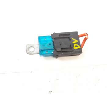 CAJA RELES / FUSIBLES 