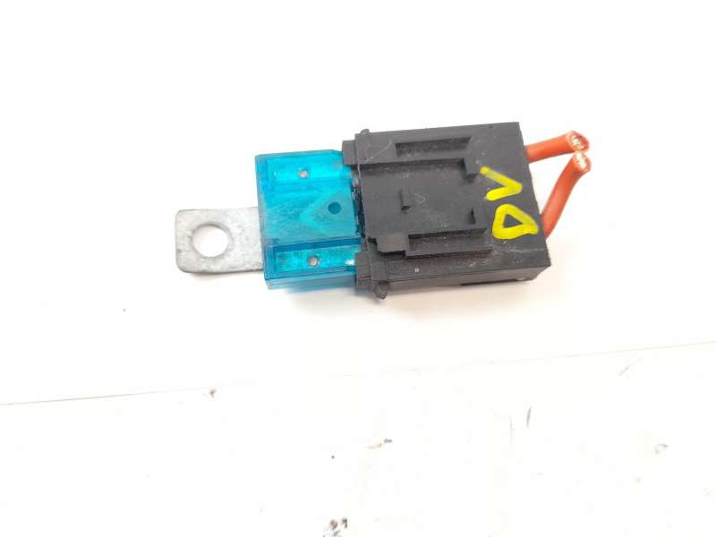 CAJA RELES / FUSIBLES 