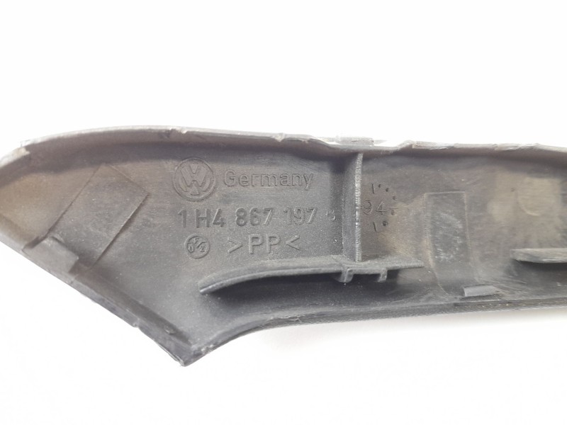 Recambio de moldura para volkswagen golf iii (1h1) 1.9 tdi referencia OEM IAM 1H4867197  