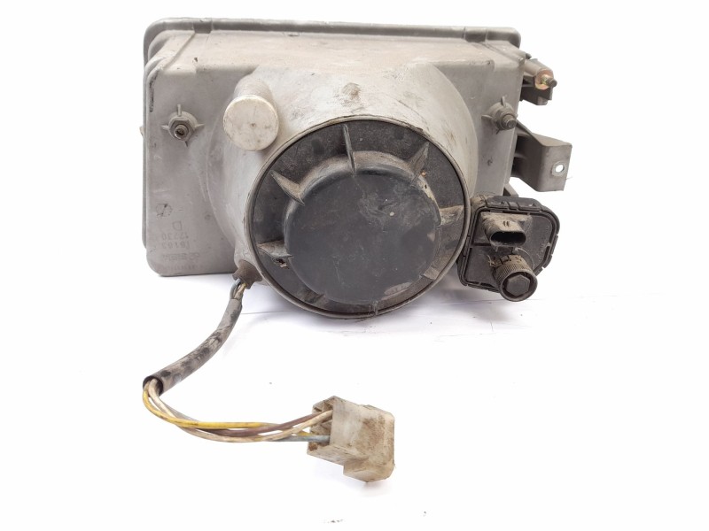 Recambio de faro derecho para iveco daily ii furgón 30-10 referencia OEM IAM 1616317730  