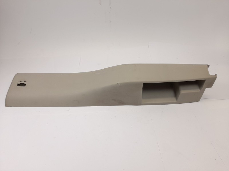 Recambio de moldura para opel combo (corsa c) cargo referencia OEM IAM   