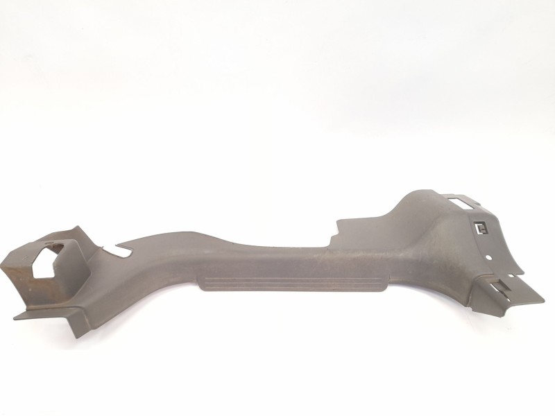 Recambio de moldura para opel combo (corsa c) cargo referencia OEM IAM   