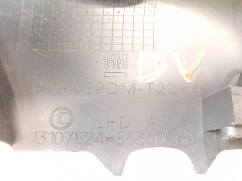Recambio de moldura para opel combo (corsa c) cargo referencia OEM IAM 13107524 563609684 