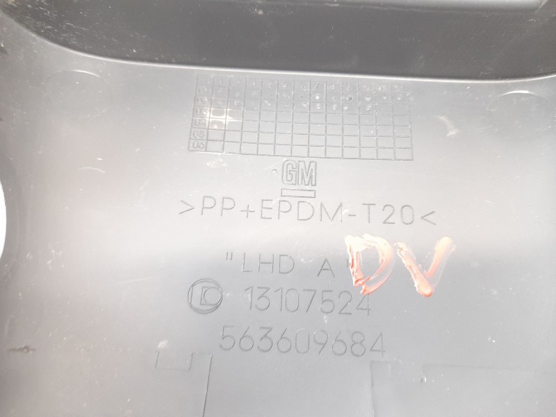 Recambio de moldura para opel combo (corsa c) cargo referencia OEM IAM 563609684  