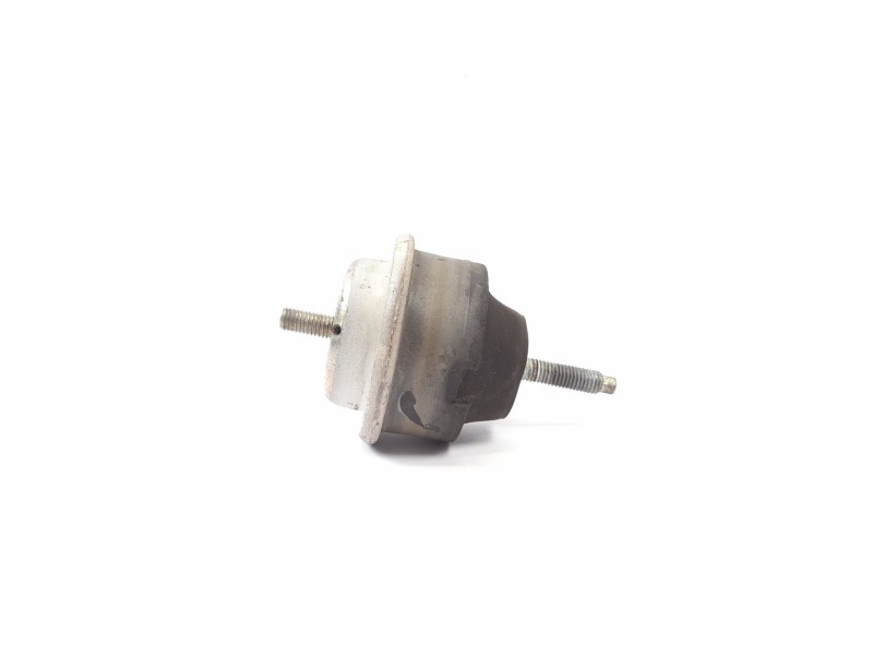 Recambio de soporte motor para peugeot 205 furgón 1.8 d referencia OEM IAM   