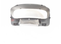 Recambio de moldura para nissan pick up (d22) 2.5 d referencia OEM IAM 68240VJ400   2