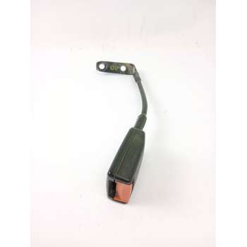 ENGANCHE CINTURON SEGURIDAD DELANTERO DERECHO 