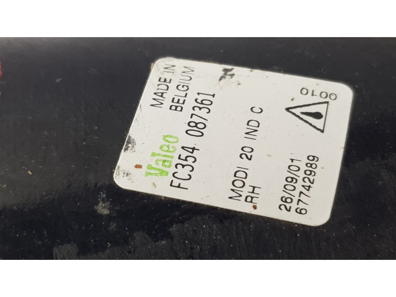 Recambio de faro antiniebla izquierdo para peugeot 206 fastback (2a/c) 1.4 i referencia OEM IAM 66976240 67742989 