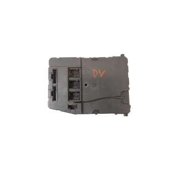 CAJA RELES / FUSIBLES 8200306434 S118400220