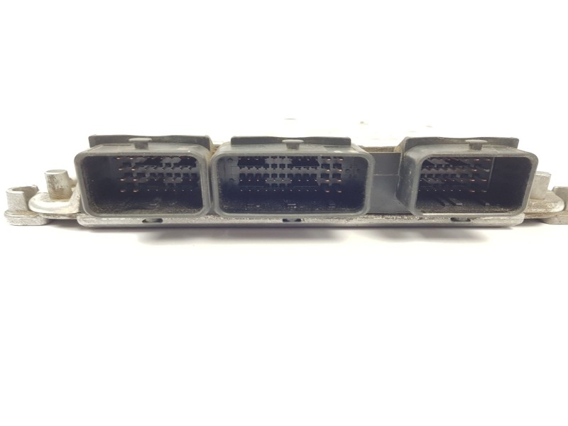 Recambio de centralita motor uce para peugeot 206 fastback (2a/c) 1.4 i referencia OEM IAM 0281010594  