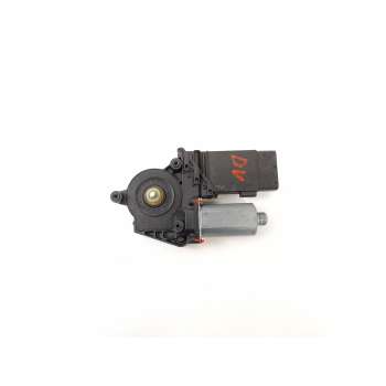MOTOR ELEVALUNAS DELANTERO DERECHO 1C1959802 119090XXX 0130821694