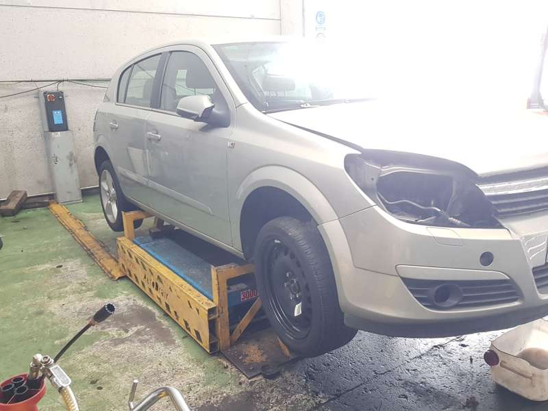 opel astra h (a04) del año 2005