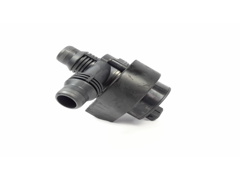 Recambio de bomba agua para bmw serie 5 berlina (e60) 535 d referencia OEM IAM 6922647 50018904 64216917700