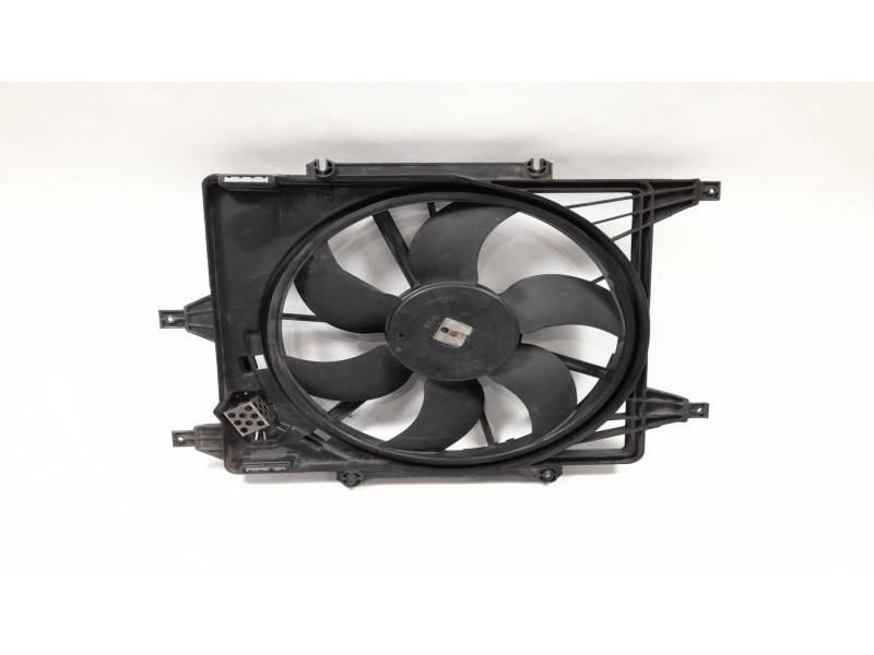 Recambio de electroventilador para renault kangoo (f/kc0) authentique 4x4 referencia OEM IAM 8240370  