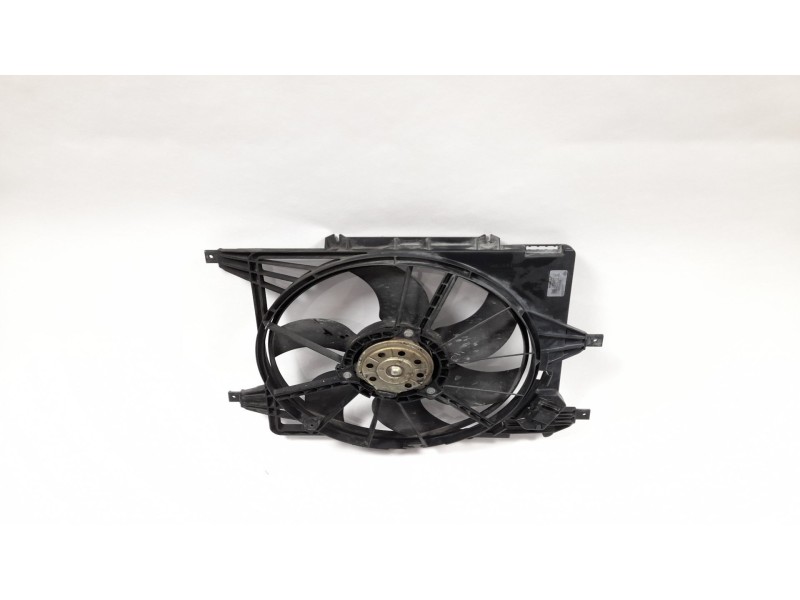 Recambio de electroventilador para renault kangoo (f/kc0) authentique 4x4 referencia OEM IAM 8240370  