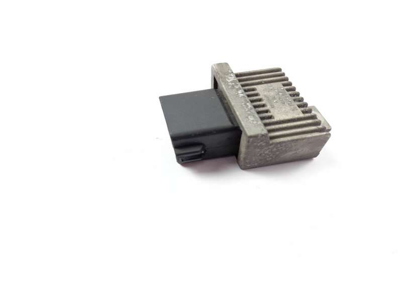 CAJA PRECALENTAMIENTO 7700115076 