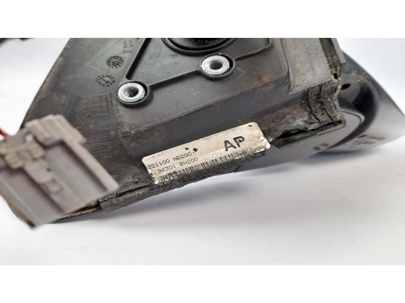 Recambio de retrovisor derecho para nissan almera ii hatchback (n16) 2.2 di referencia OEM IAM 96301BN200  