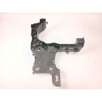 SOPORTE FARO DERECHO 8200137496 