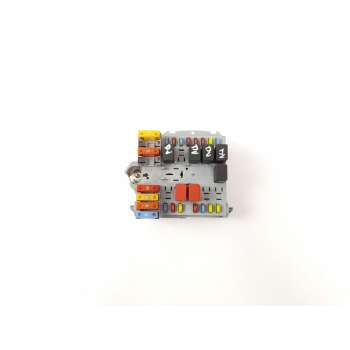 CAJA RELES / FUSIBLES 50513644 