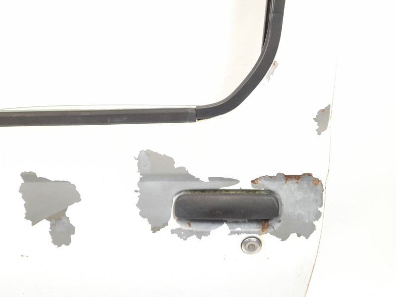Recambio de puerta delantera izquierda para nissan pick up (d22) 2.5 d referencia OEM IAM   