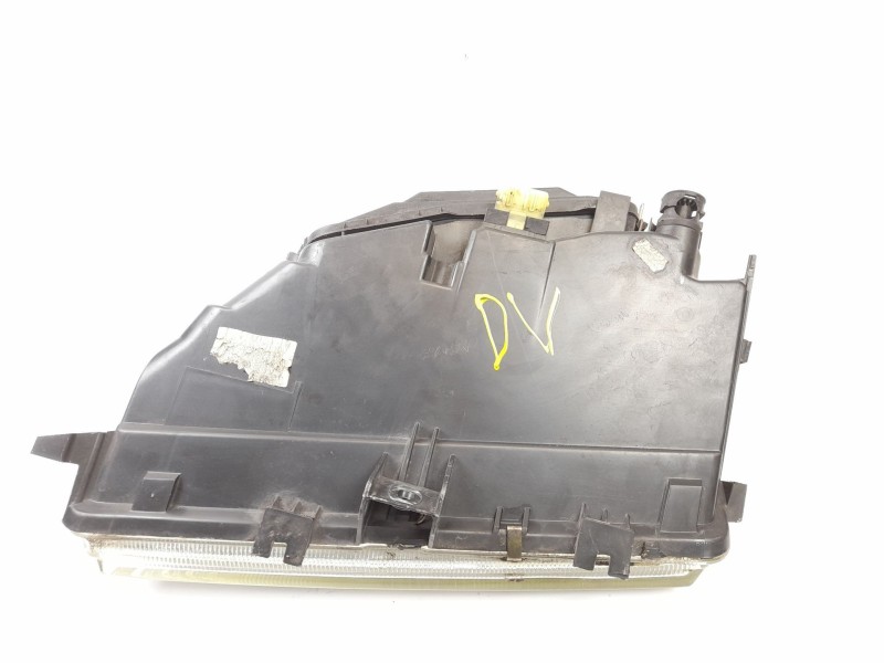 Recambio de faro derecho para citroen xantia berlina 2.0 hdi sx referencia OEM IAM 88205034  